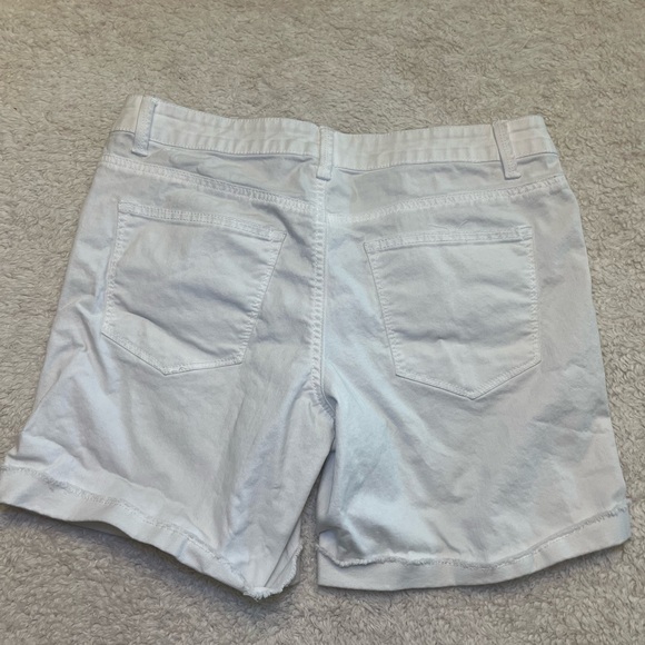 Sonoma Boyfriend Short - Picture 6 of 6